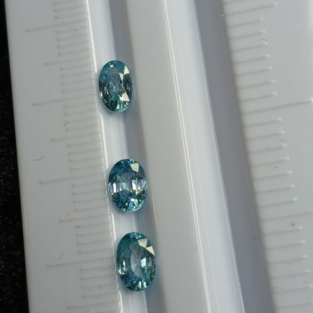 Elegant Sky Blue Topaz Gemstone Set 7x4mm 6x4mm